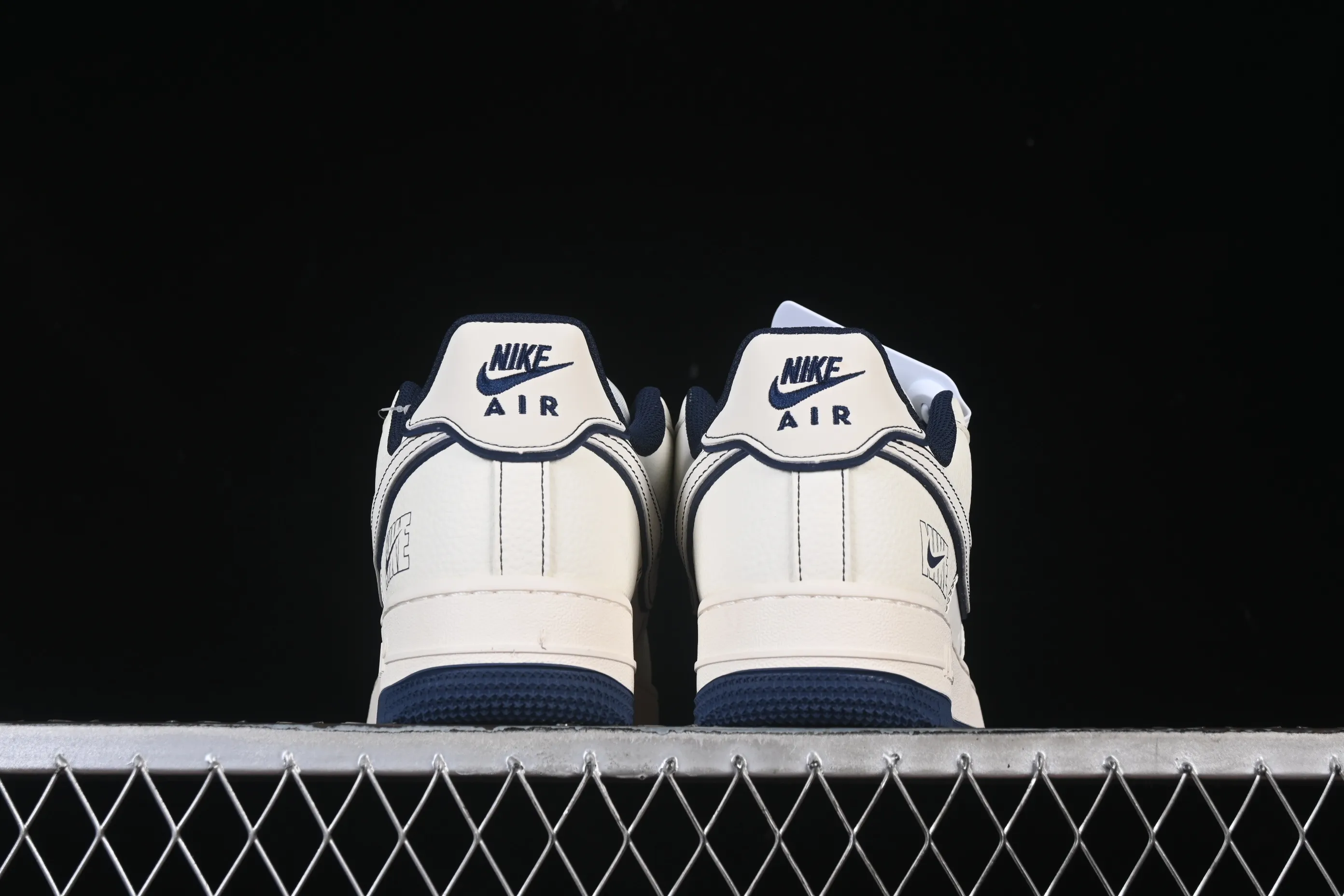 All categories Nk Air Force 1 Air Force series Nk Air Force 1 Low Air Force low-top Nike Air Force 1'07 Low Beige Bugs Bunny Air Force 1 low-top casual sneakers JP8028-013
